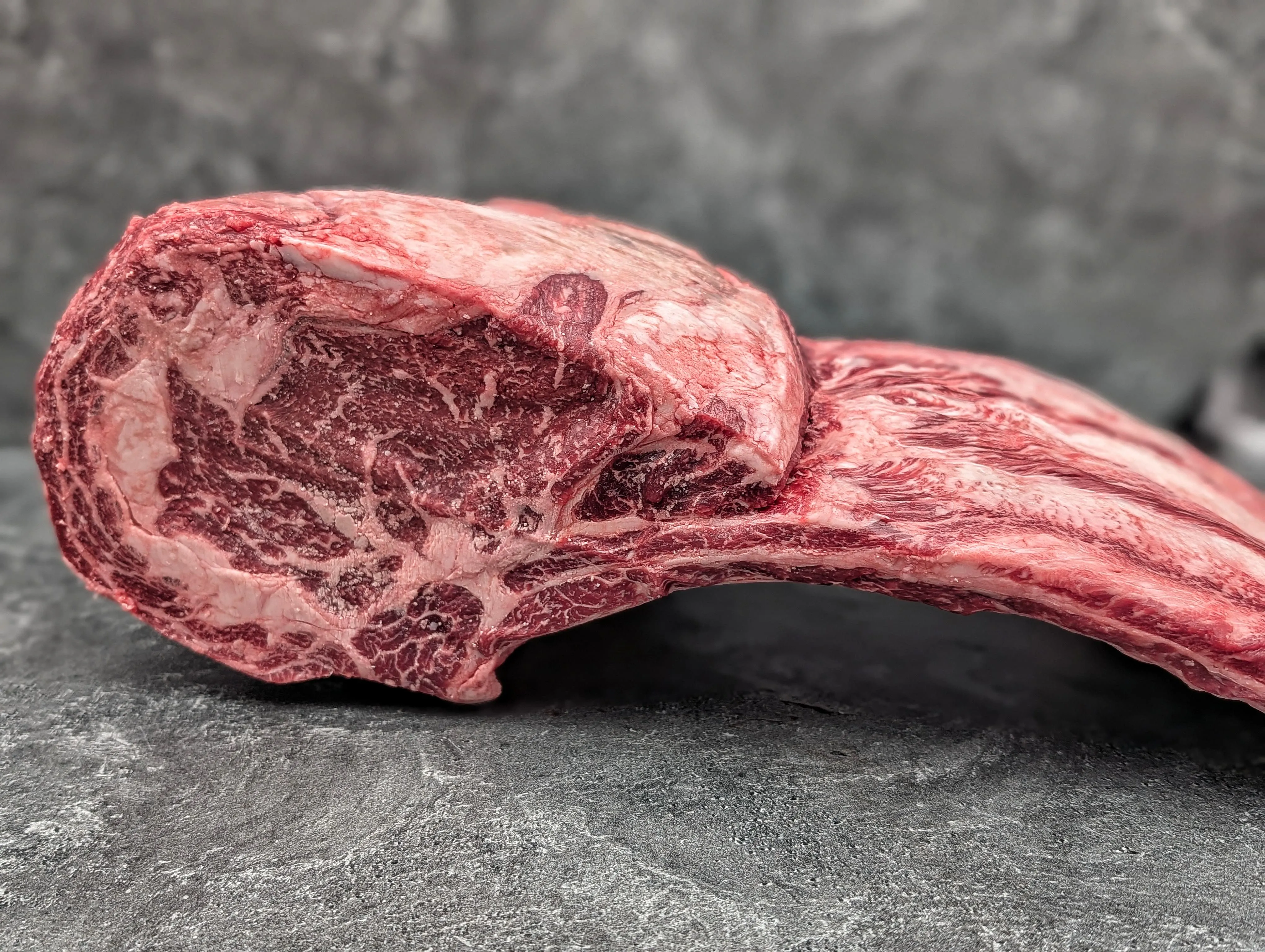 Prime Rib Tomahawk | Purebred BMS 8-9 