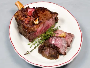 SINGLE BONE RIBEYE ROAST