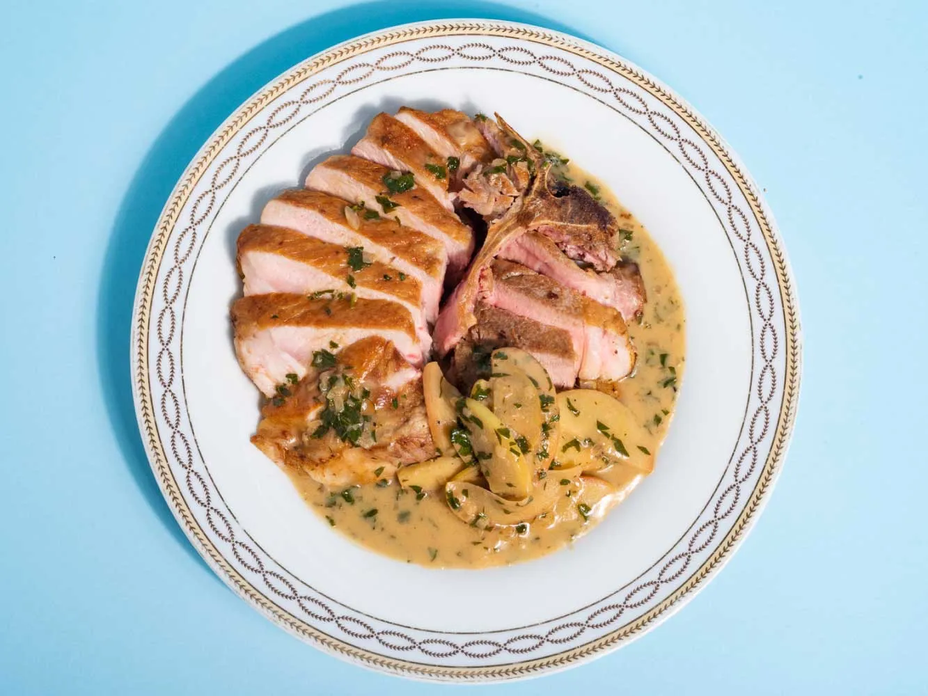 TAMWORTH PORTERHOUSE PORK CHOPS