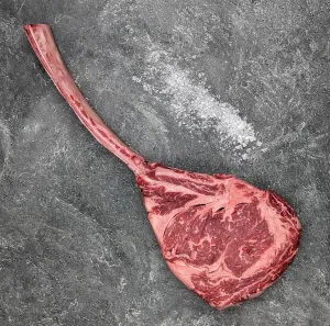 Tomahawk Steak | BMS 6-7 Wagyu