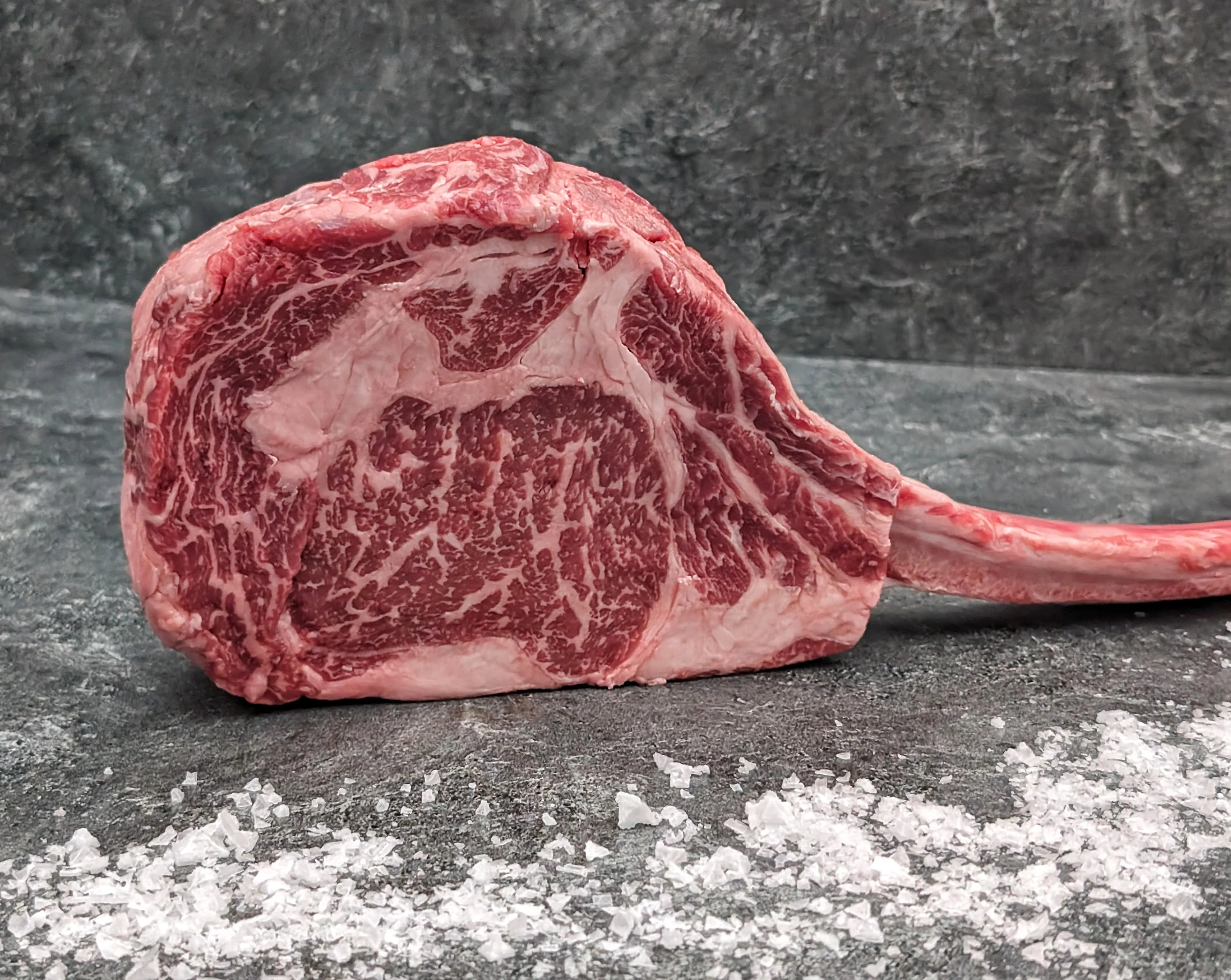 Tomahawk Steak | BMS 8-9 Wagyu